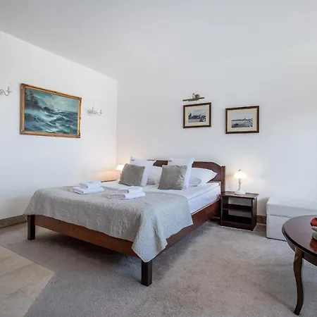 Columbus - Limanowskiego 1 Ustka