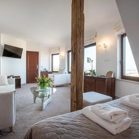 Columbus - Limanowskiego 1 Panzió