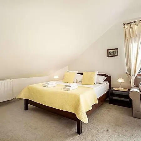 Columbus - Limanowskiego 1 Bed & Breakfast Ustka