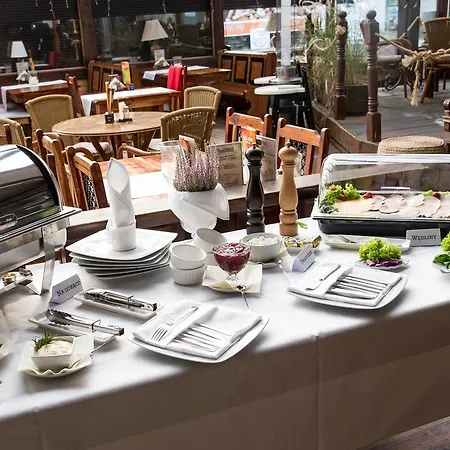 Columbus - Limanowskiego 1 Bed & Breakfast Ustka