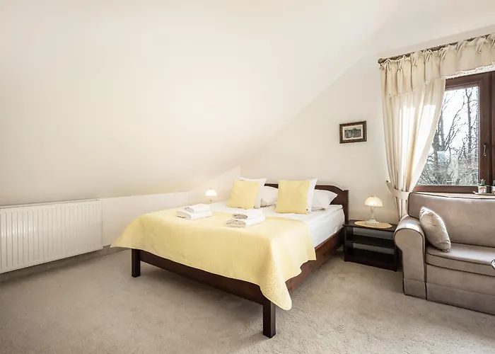 Nocleg ze śniadaniem Columbus - Limanowskiego 1