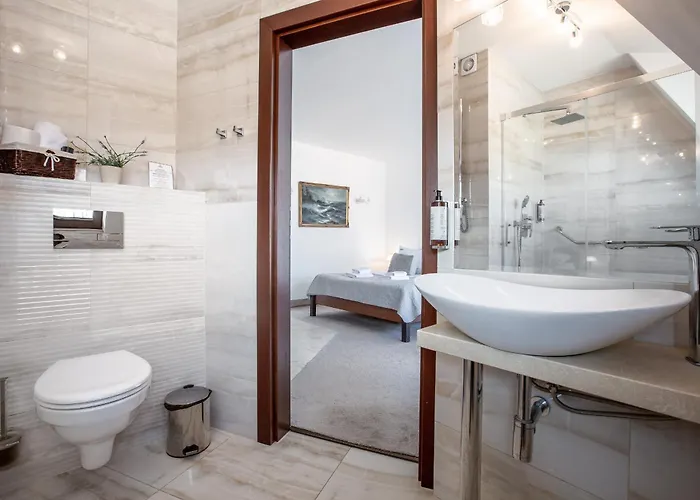 Columbus - Limanowskiego 1 Nocleg ze śniadaniem Ustka