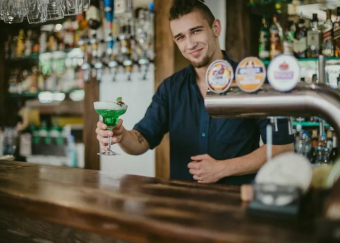 Columbus - Limanowskiego 1 4*