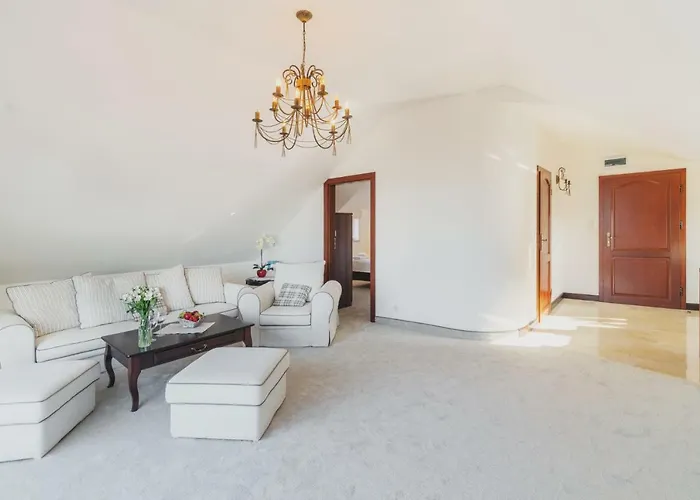 Nocleg ze śniadaniem Columbus - Limanowskiego 1