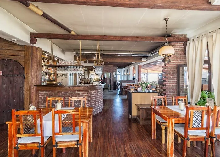 Columbus - Limanowskiego 1 Bed & Breakfast 4*