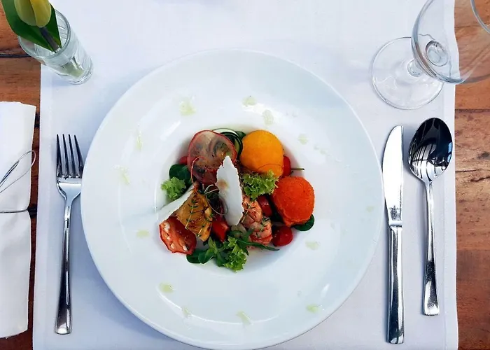 Columbus - Limanowskiego 1 4*